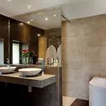 Hotel Le Pavillon De Gouffern 3*