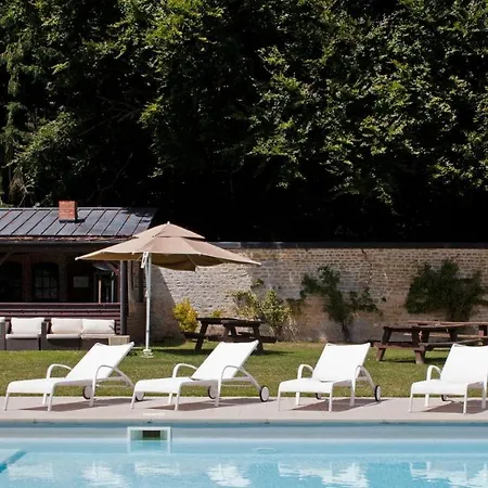 Le Pavillon De Gouffern Szálloda 3*