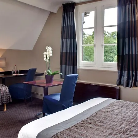 Le Pavillon De Gouffern Szálloda 3*