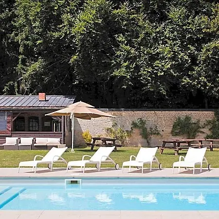 Otel Le Pavillon De Gouffern 3*