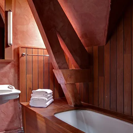 Hotel Le Pavillon De Gouffern