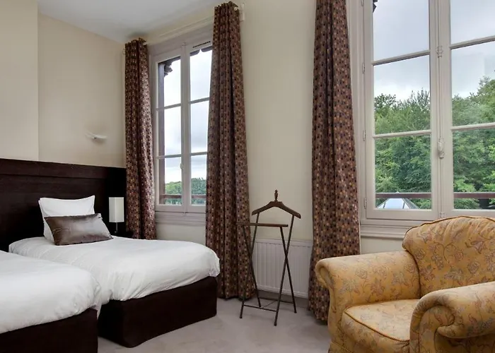 Le Pavillon De Gouffern Hotel 3*