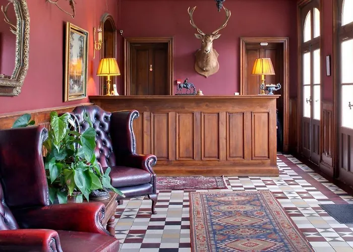 Hotel Le Pavillon De Gouffern 3*