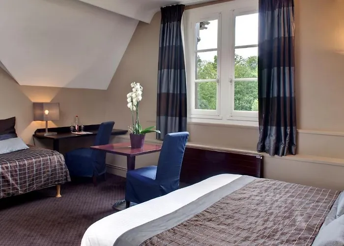 Le Pavillon De Gouffern Hotel 3*