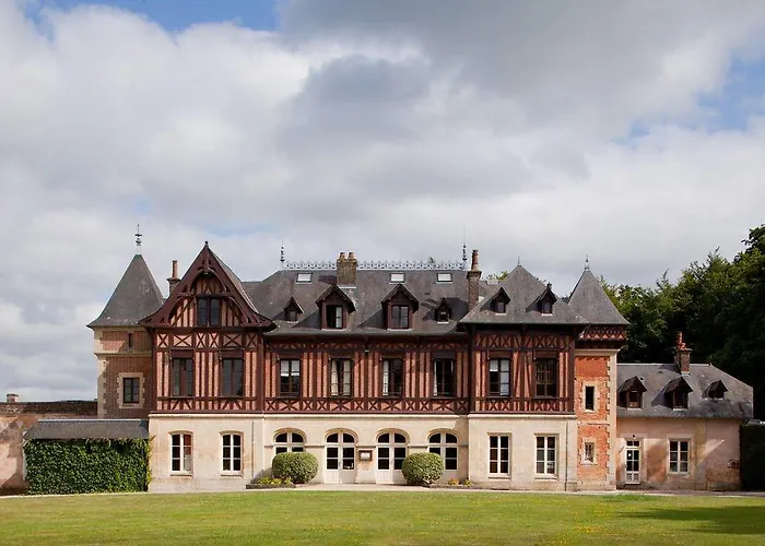 Hotel Le Pavillon De Gouffern 3*