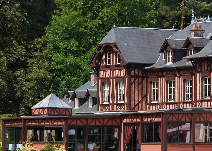 Le Pavillon De Gouffern Hotel