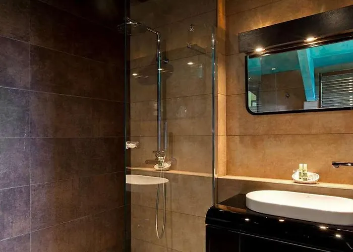 Le Pavillon De Gouffern Hotel 3*