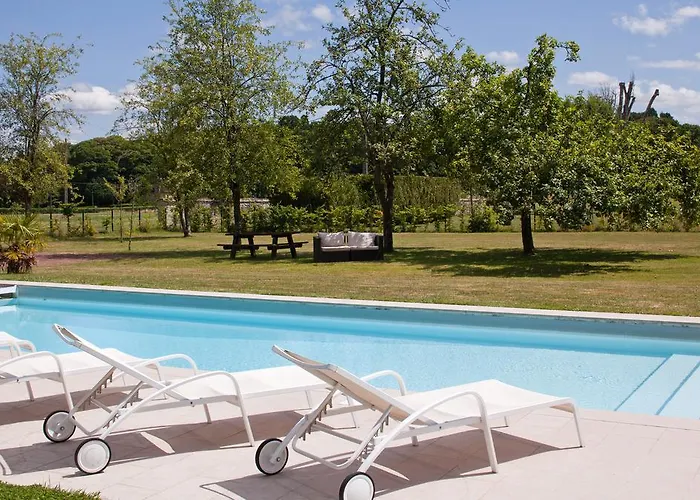 Hotel Le Pavillon De Gouffern