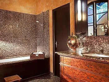 Hotel Le Pavillon De Gouffern 3*